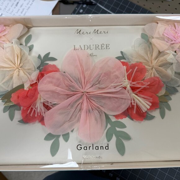 Meri Meri Garland - Picture 1 of 3